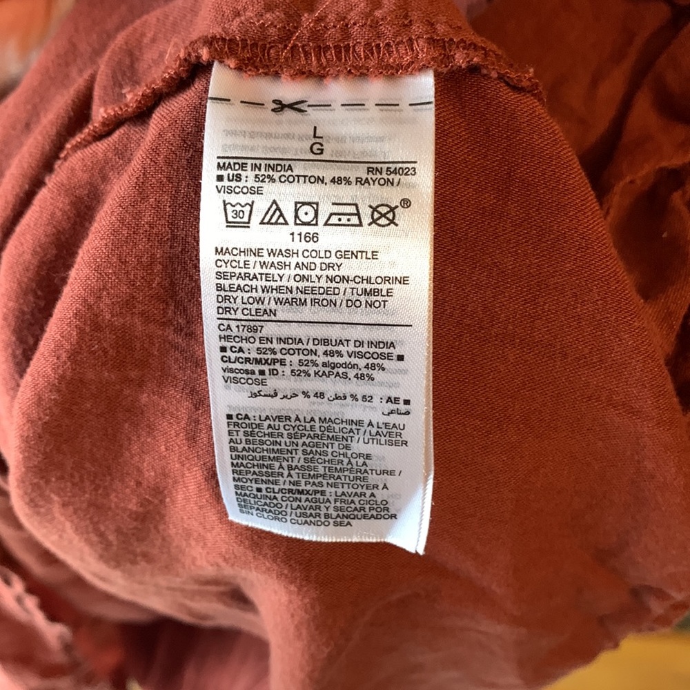 Old Navy Blouse Pink/Red, size L - Picture 5 of 5